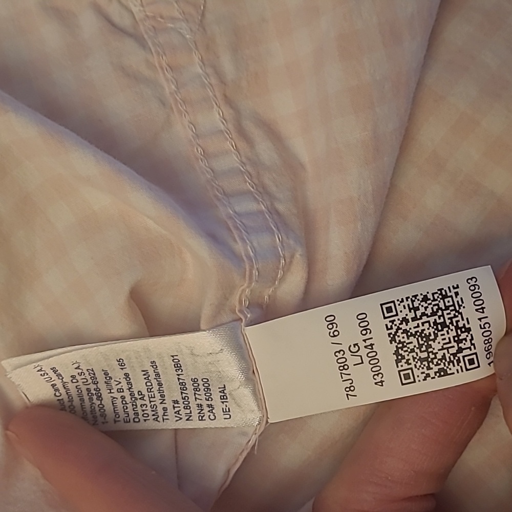LIKE NEW Tommy Hilfiger Gingham Pink and White Button Down Shirt - Picture 8 of 11